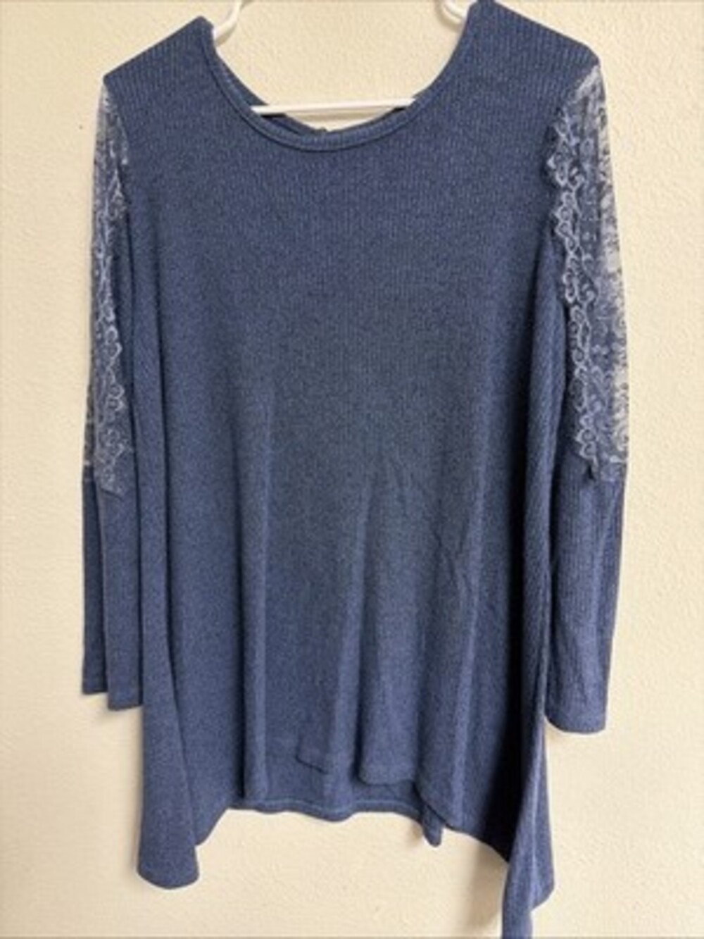 women's long sleeve sweater Premise Size L navy color
